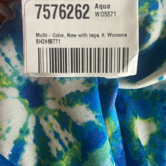NWT aqua dress from Bloomingdale’s, size small, colors: blue, green, and white - Picture 8 of 8